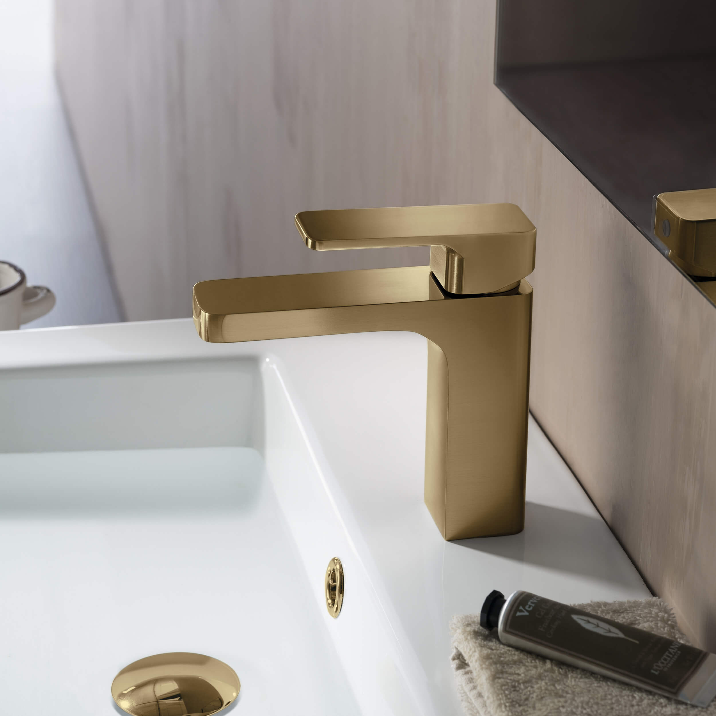 Fusion Single Handle Bathroom Vanity Sink Faucet with Pop Up Drain - CBF-1017
