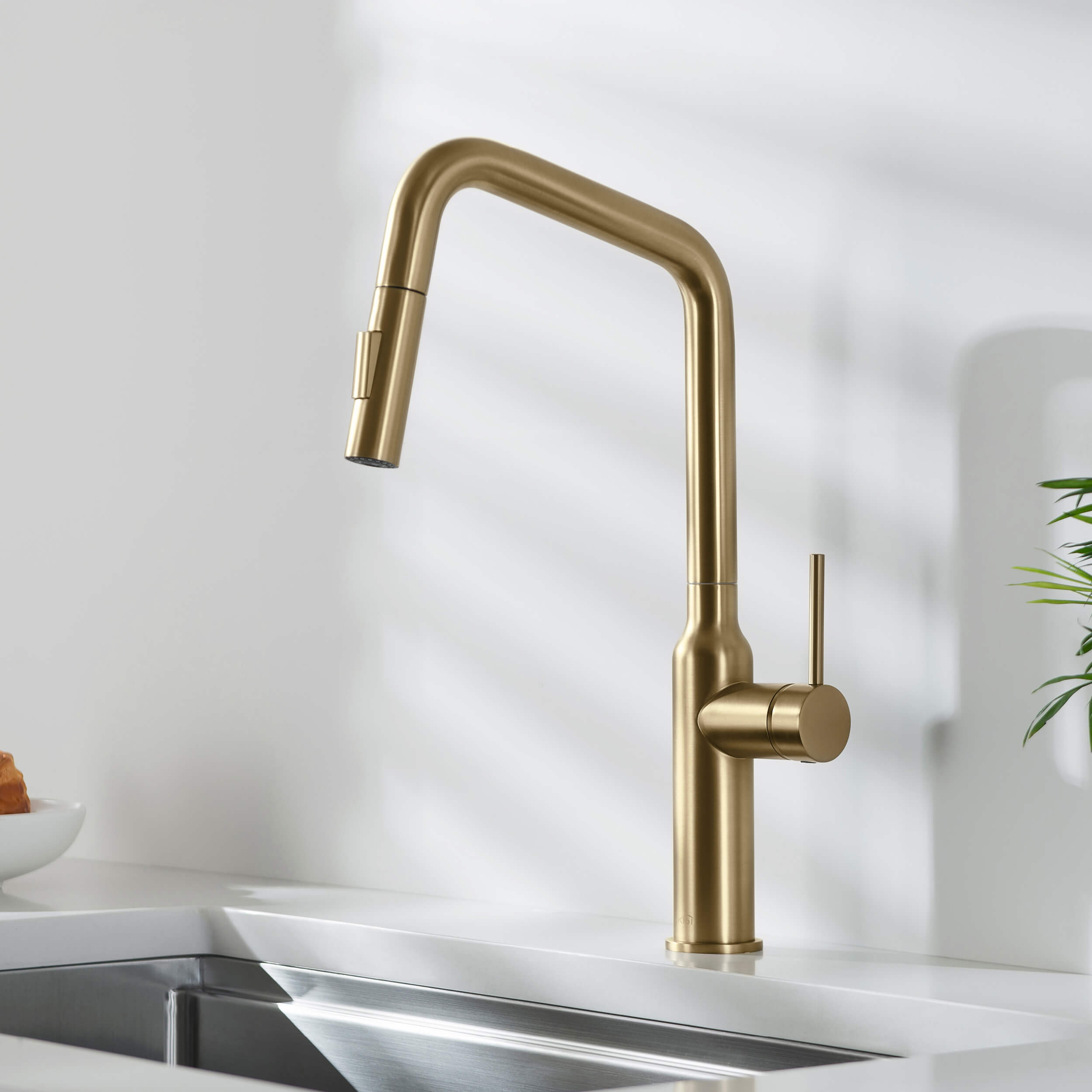 Tampa Single Handle Pull Down Kitchen Sink Faucet - CKF-2007