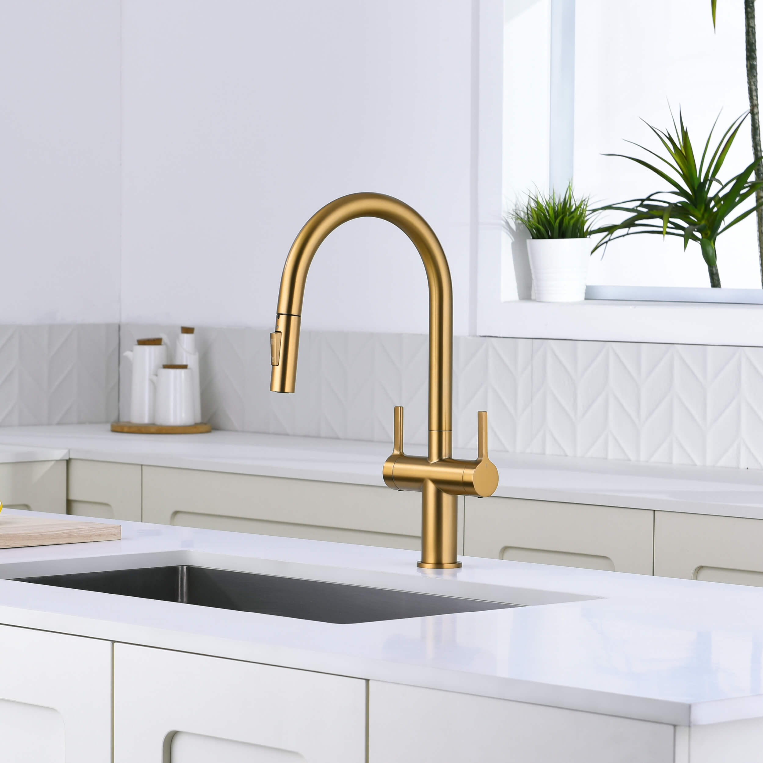 Neo Single Hole Two Handle Pull Down Kitchen Faucet - CKF-2020
