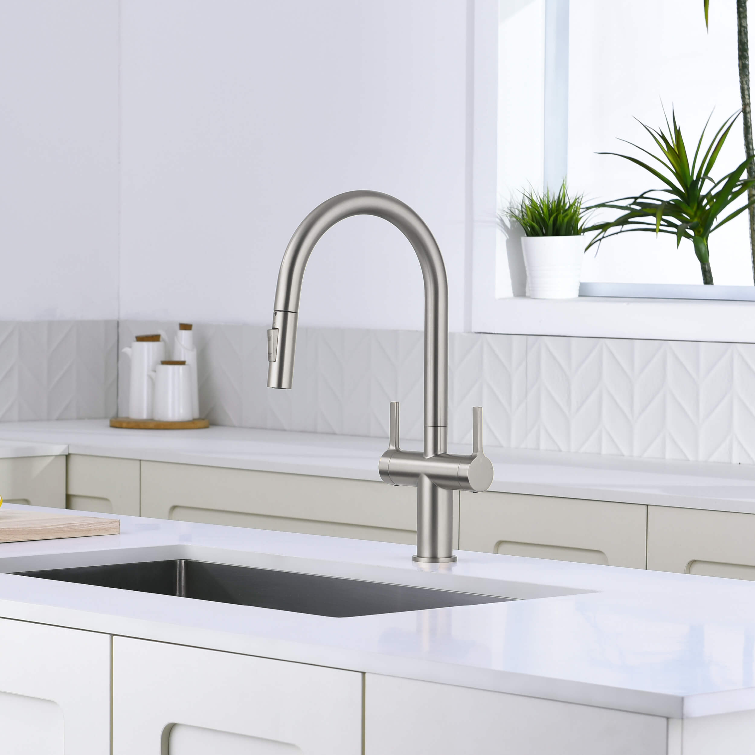 Neo Single Hole Two Handle Pull Down Kitchen Faucet - CKF-2020