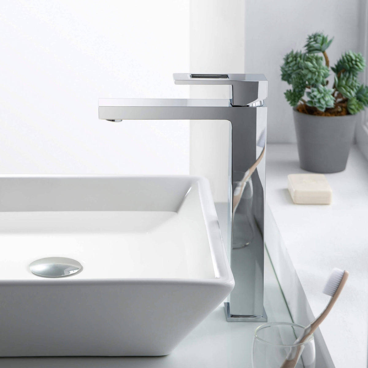 Quadra Brass Single Handle Bathroom Vessel Sink Faucet - CBF-1003