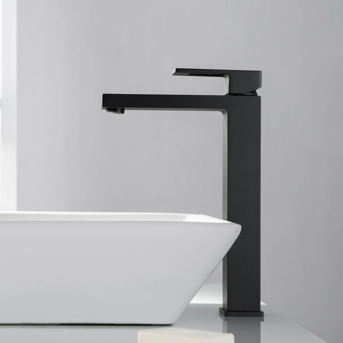 Quadra Brass Single Handle Bathroom Vessel Sink Faucet - CBF-1003