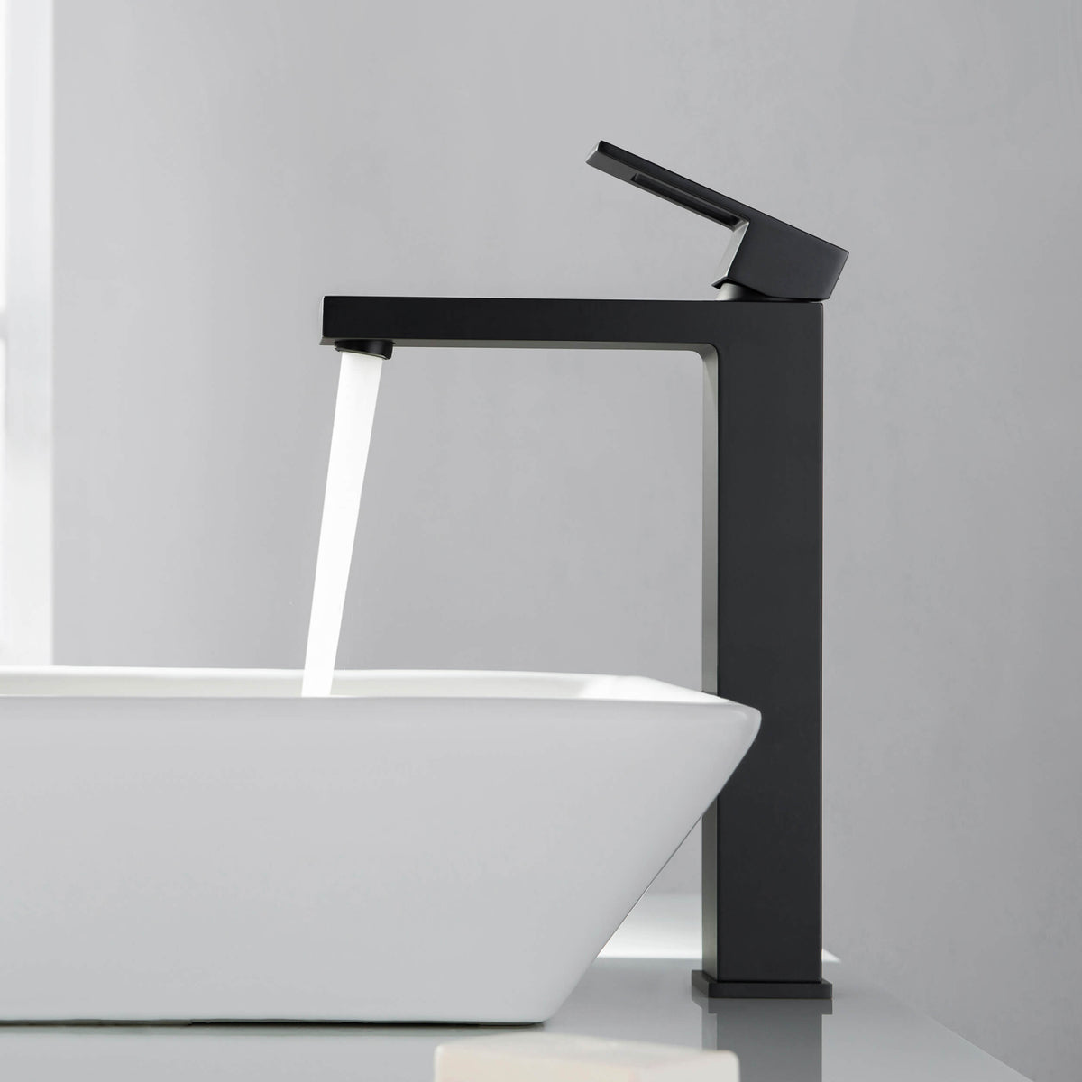 Quadra Brass Single Handle Bathroom Vessel Sink Faucet - CBF-1003