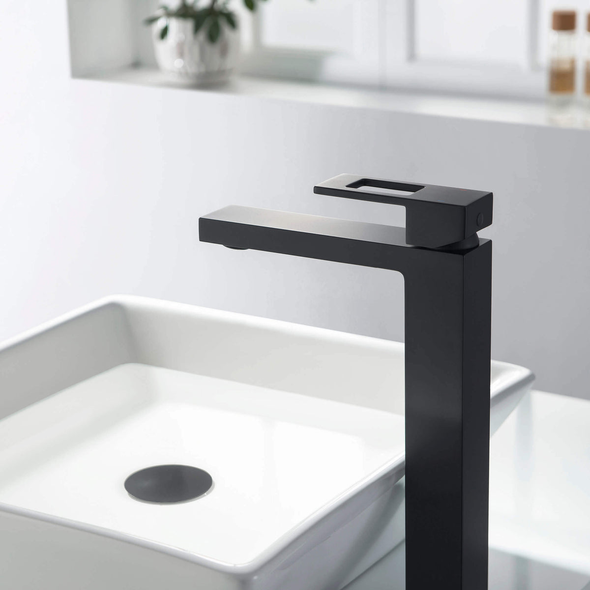 Quadra Brass Single Handle Bathroom Vessel Sink Faucet - CBF-1003