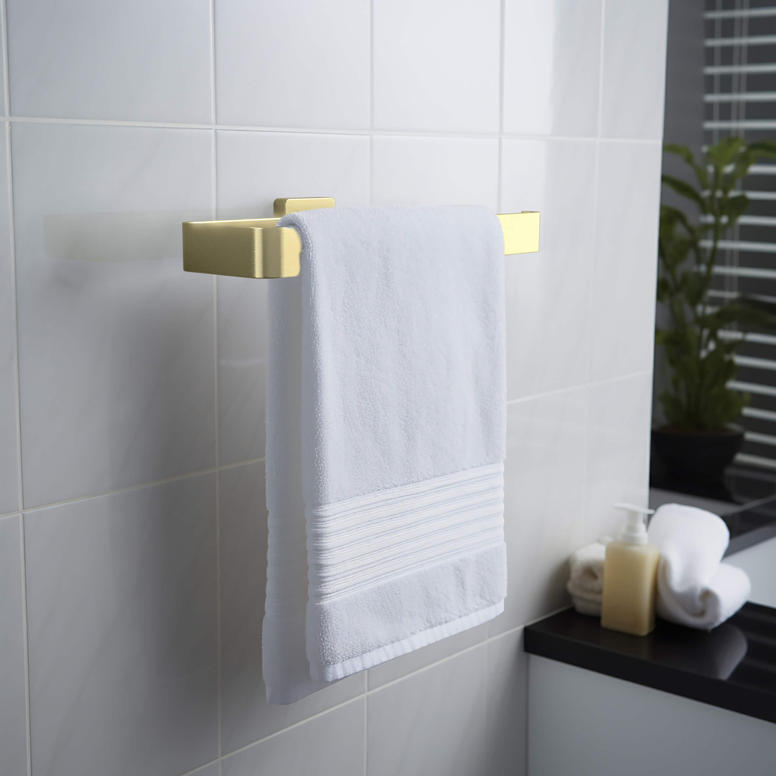 Fusion 10 inch Bathroom Towel Bar - CBA-1603