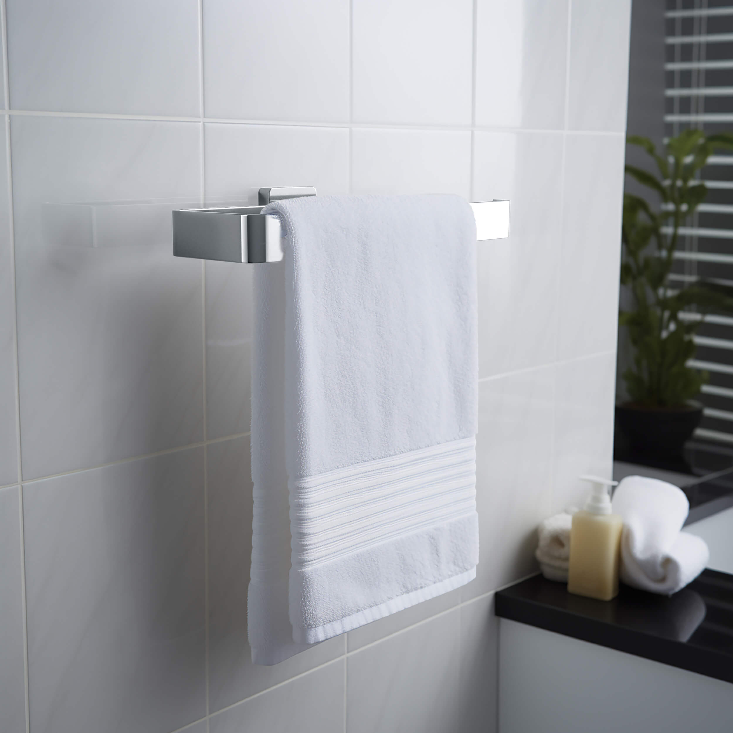 Fusion 10 inch Bathroom Towel Bar - CBA-1603