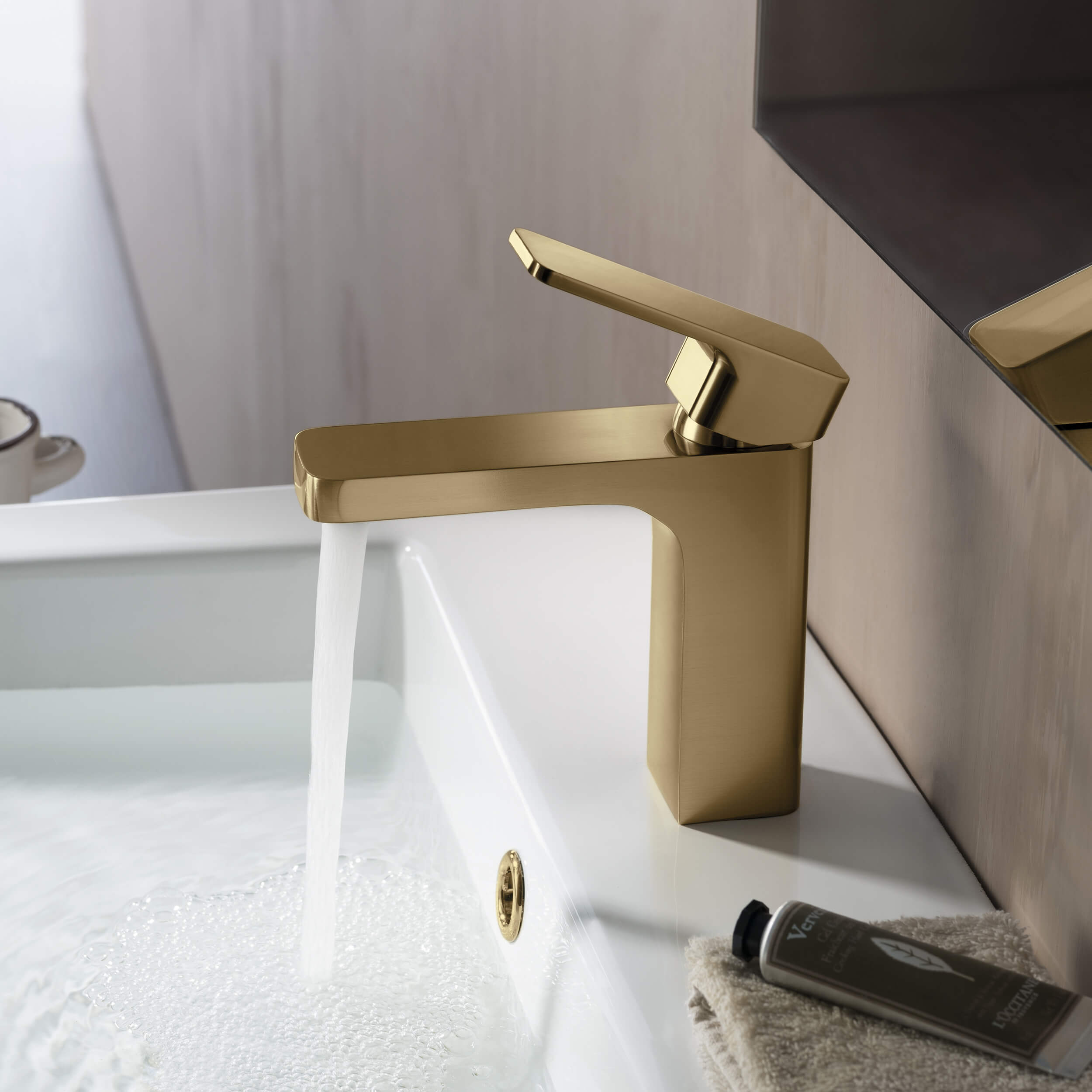 Fusion Single Handle Bathroom Vanity Sink Faucet with Pop Up Drain - CBF-1017