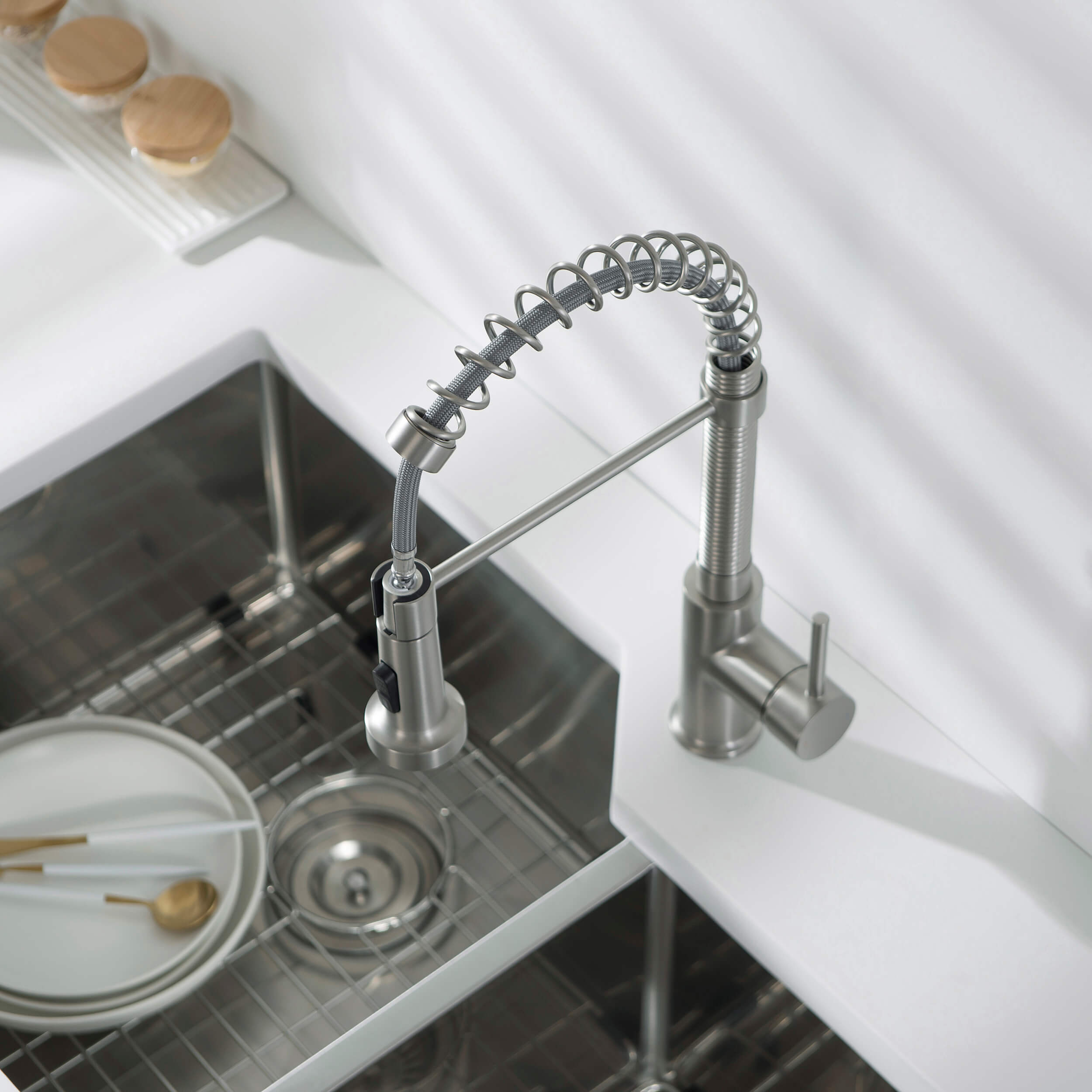 Genova Commercial Style Single Handle Pull Down Kitchen Sink Faucet - CKF-2003