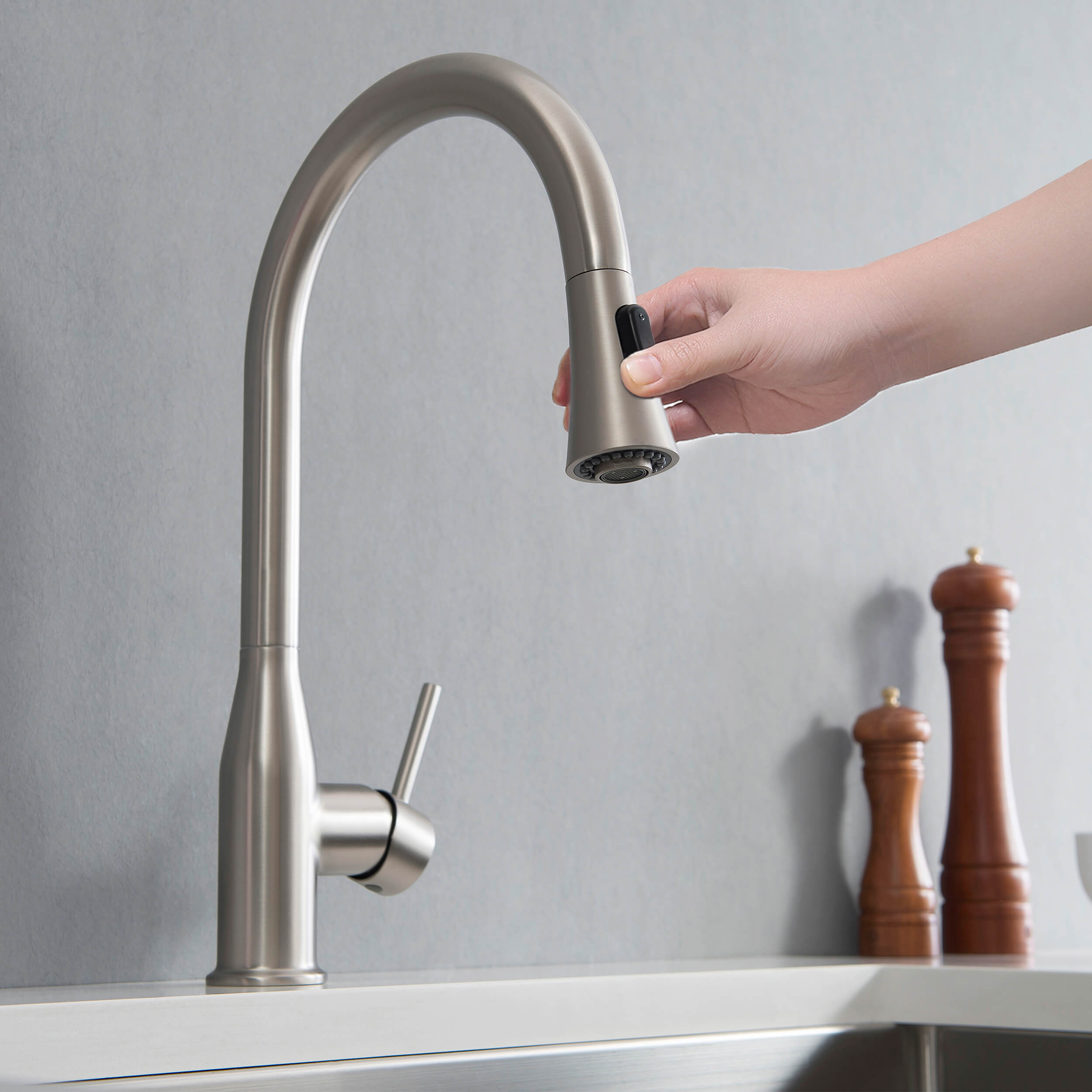 Mesa Single Handle Pull Down Kitchen Sink Faucet - CKF-2005