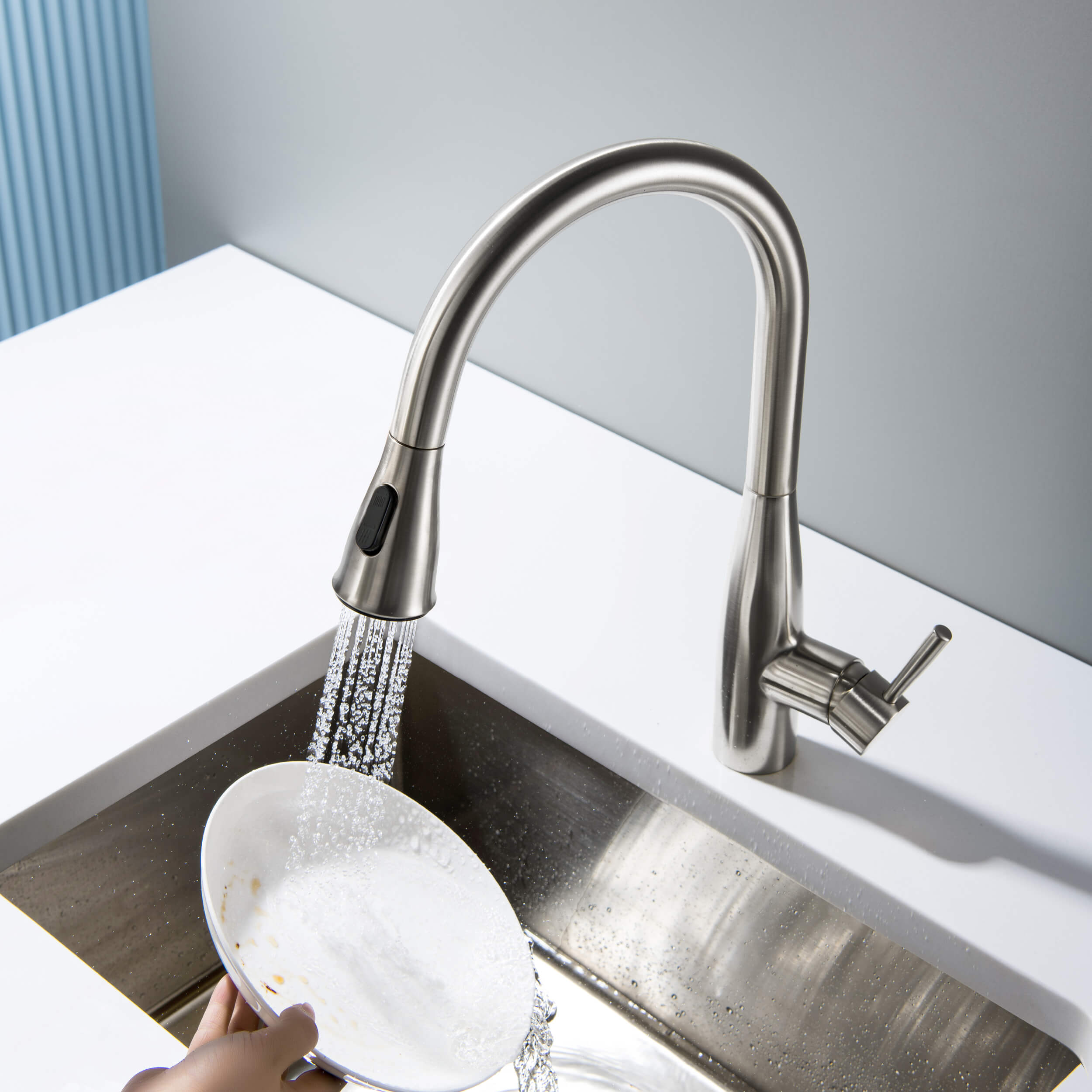 Plano-T Single Handle Pull Down Kitchen Sink Faucet - CKF-2016