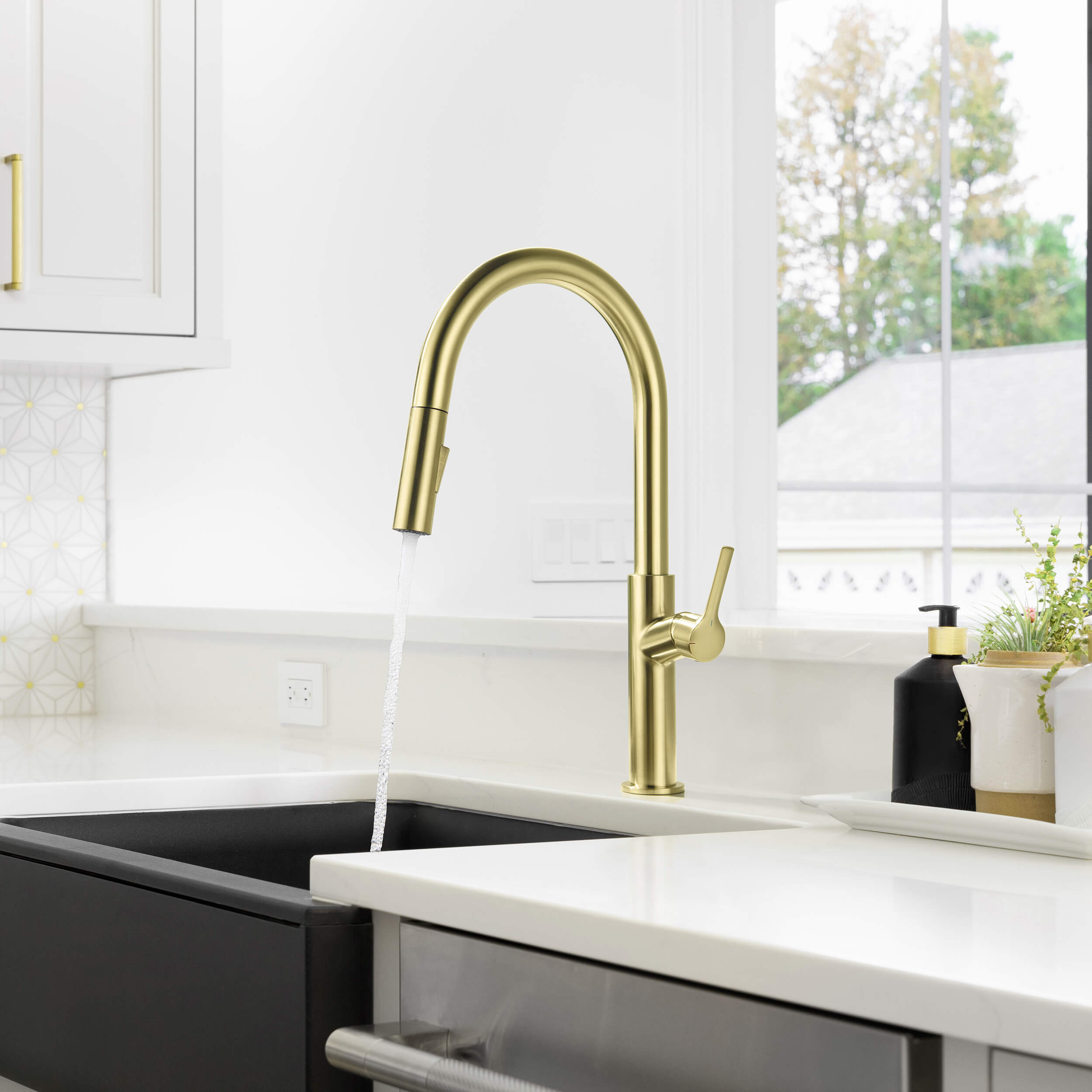 Neo Single Handle Pull Down Kitchen Sink Faucet - CKF-2018